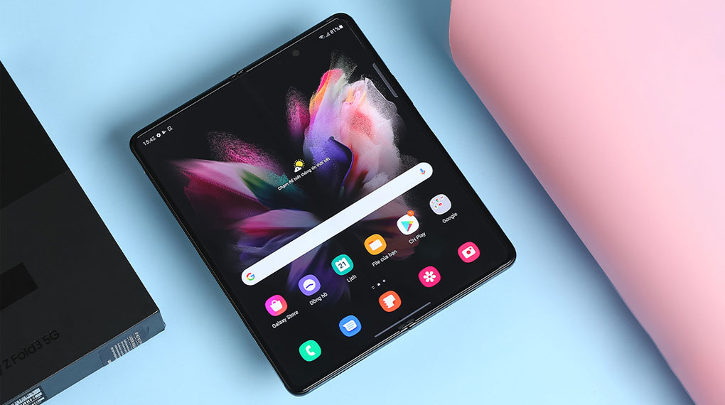 samsung-galaxy-z-fold-3-manhinh1