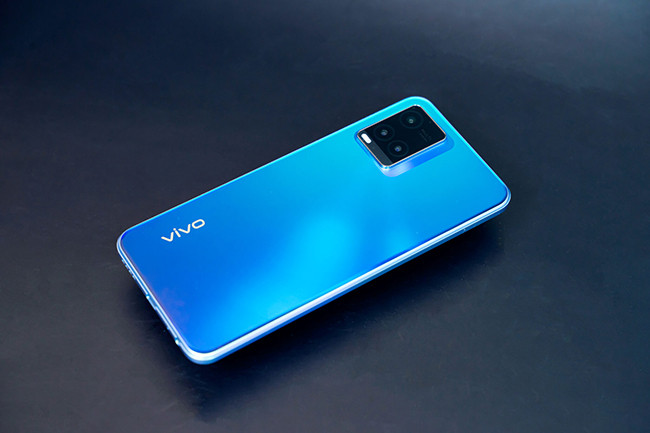 vivo-t1x-2-1